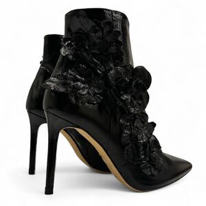 Zara Black Leather 3D Floral Applique Boots 37 US 6.5 Fairy Whimsy Goth Romantic